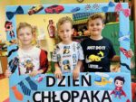 Chłopcy z oddziału przedszkolnego w fotoramce